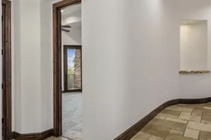 10537 N Crestview Dr, Fountain Hills, AZ 85268 - Photo 32