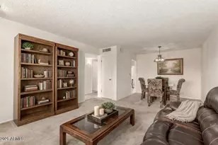 13642 N Silverbell Dr, Sun City, AZ 85351 - Photo 2