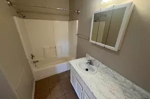 1062 N 27th St, Phoenix, AZ 85008 - Photo 14