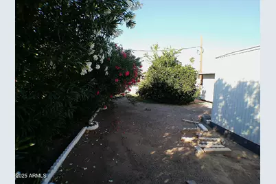 129 E Donna Drive, Queen Valley, AZ 85118 - Photo 8