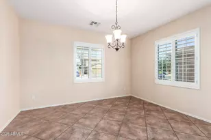 17639 W Caribbean Ln, Surprise, AZ 85388 - Photo 8