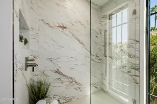 5642 N Scottsdale Rd, Paradise Valley, AZ 85253 - Photo 14