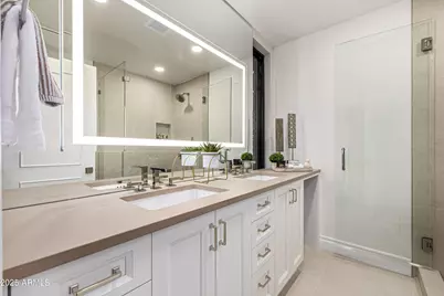 5642 N Scottsdale Road, Paradise Valley, AZ 85253 - Photo 28