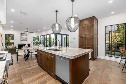 5642 N Scottsdale Road, Paradise Valley, AZ 85253 - Photo 6