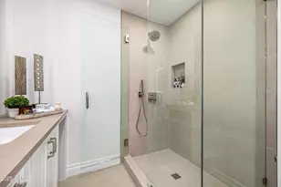 5642 N Scottsdale Rd, Paradise Valley, AZ 85253 - Photo 30