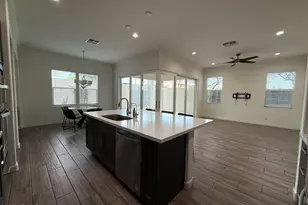 1555 E Ocotillo Rd, Phoenix, AZ 85014 - Photo 4