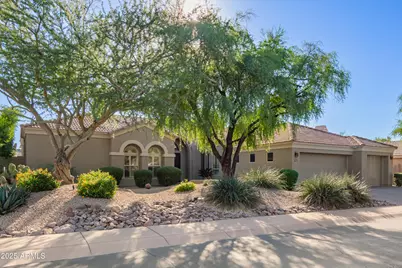 5473 E Herrera Drive, Phoenix, AZ 85054 - Photo 2