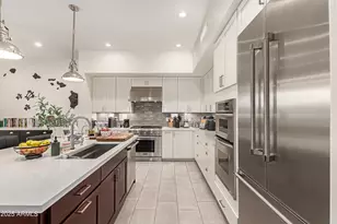 5473 E Herrera Dr, Phoenix, AZ 85054 - Photo 6