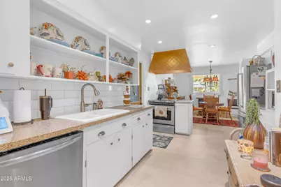 5480 E Akron Street, Mesa, AZ 85205 - Photo 6