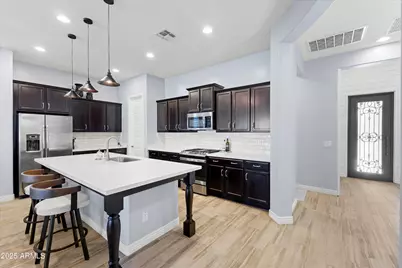 4622 E Casitas Del Rio Drive, Phoenix, AZ 85050 - Photo 8