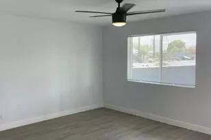 830 E Turney Ave, Phoenix, AZ 85014 - Photo 10