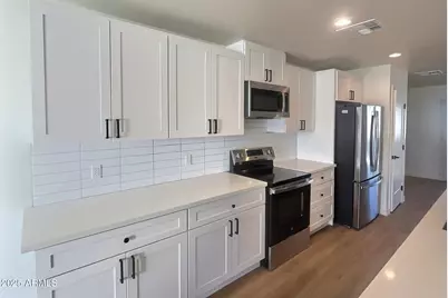 2502 E Paradise Lane #6, Phoenix, AZ 85032 - Photo 8