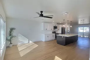 2502 E Paradise Ln, Phoenix, AZ 85032 - Photo 12