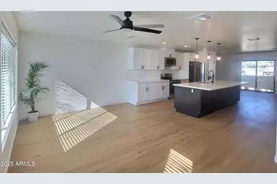 2502 E Paradise Lane #Apt 2, Phoenix, AZ 85032 - Photo 20