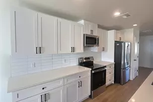 2502 E Paradise Ln, Phoenix, AZ 85032 - Photo 14