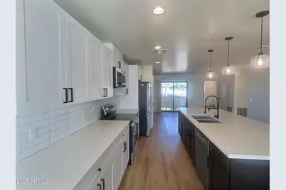 2502 E Paradise Lane #Apt 2, Phoenix, AZ 85032 - Photo 14