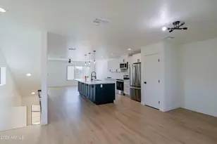 2502 E Paradise Ln, Phoenix, AZ 85032 - Photo 6
