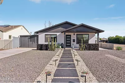 2101 N 25th Place, Phoenix, AZ 85008 - Photo 2