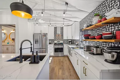 2101 N 25th Place, Phoenix, AZ 85008 - Photo 14