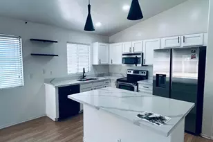10634 W Pomo St, Tolleson, AZ 85353 - Photo 8