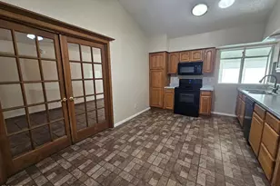 5523 W Yucca St, Glendale, AZ 85304 - Photo 6