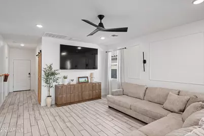 10536 W Encinas Lane, Tolleson, AZ 85353 - Photo 2