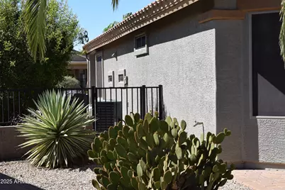 131 S Verde Lane, Casa Grande, AZ 85194 - Photo 2