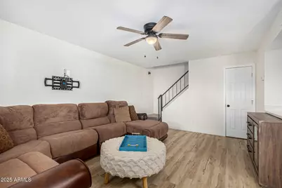 6806 W Devonshire Avenue, Phoenix, AZ 85033 - Photo 10