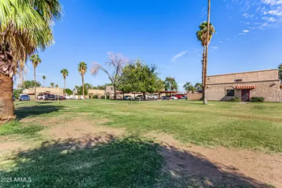 6806 W Devonshire Avenue, Phoenix, AZ 85033 - Photo 24