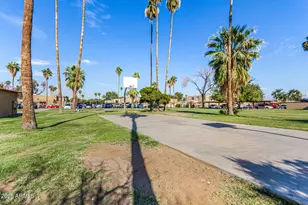 6806 W Devonshire Ave, Phoenix, AZ 85033 - Photo 22