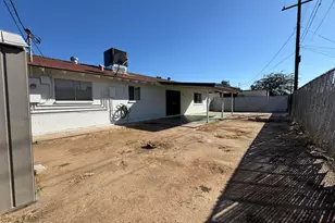 4718 N 39th Ave, Phoenix, AZ 85019 - Photo 20