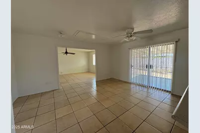 4718 N 39th Avenue, Phoenix, AZ 85019 - Photo 6