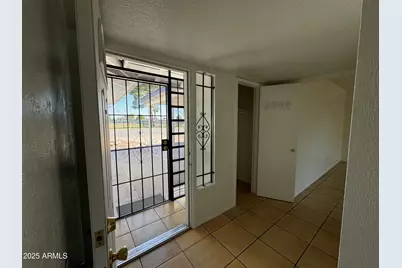 4718 N 39th Avenue, Phoenix, AZ 85019 - Photo 2