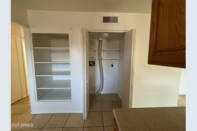 4718 N 39th Avenue, Phoenix, AZ 85019 - Photo 8