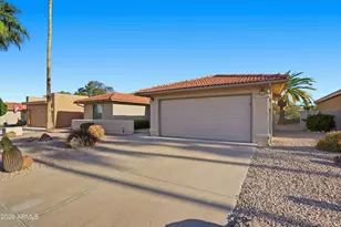 25835 S Greencastle Dr, Sun Lakes, AZ 85248 - Photo 2