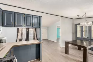 1110 W Kachina Trail, Phoenix, AZ 85041 - Photo 4