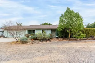 35011 N 3rd St, Phoenix, AZ 85086 - Photo 1