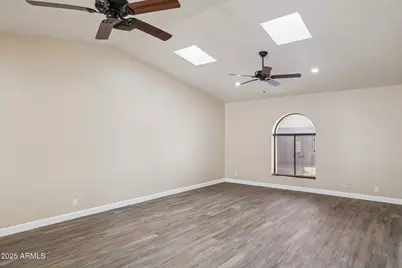 4662 W Kings Avenue, Glendale, AZ 85306 - Photo 8