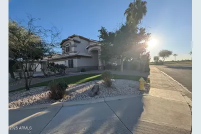 13781 W Vernon Avenue, Goodyear, AZ 85395 - Photo 2