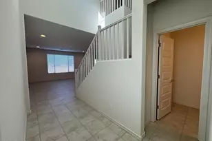 17566 W San Juan Ave, Litchfield Park, AZ 85340 - Photo 4