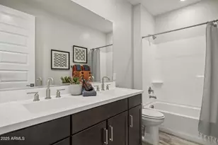 5821 E Zachary Dr, Phoenix, AZ 85054 - Photo 18