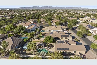 14077 W Charter Oak Road, Surprise, AZ 85379 - Photo 54