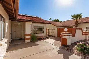542 S Higley Rd, Mesa, AZ 85206 - Photo 2
