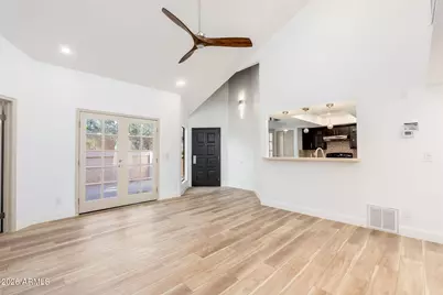 9709 E Mountain View Road #2705, Scottsdale, AZ 85258 - Photo 4