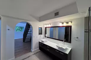 9709 E Mountain View Rd, Scottsdale, AZ 85258 - Photo 16