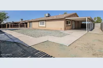 7129 W Merrell Street, Phoenix, AZ 85033 - Photo 2