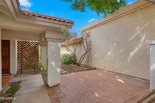 794 S Martinique Dr, Gilbert, AZ 85233 - Photo 4