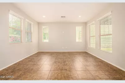 21051 W Wycliff Drive, Buckeye, AZ 85396 - Photo 4