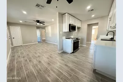 2315 E Nancy Lane, Phoenix, AZ 85042 - Photo 4