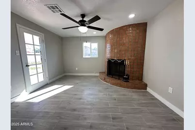 2315 E Nancy Lane, Phoenix, AZ 85042 - Photo 8